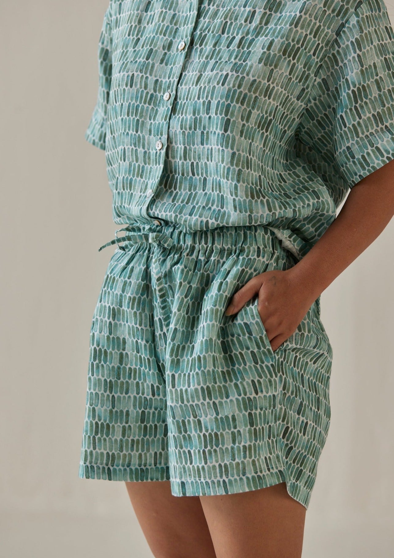 Echo Speckle Teal Shorts