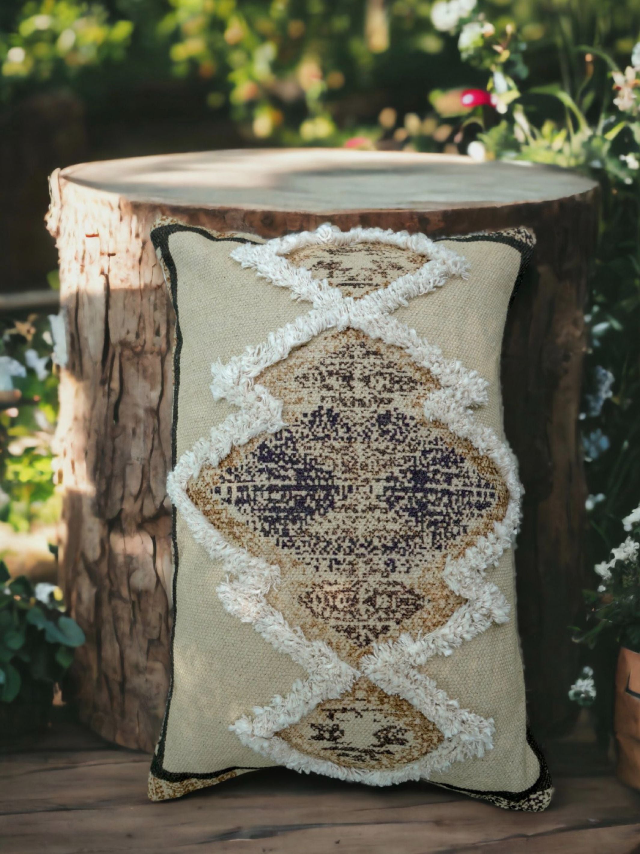 Edger Embroidered Pillow Cover