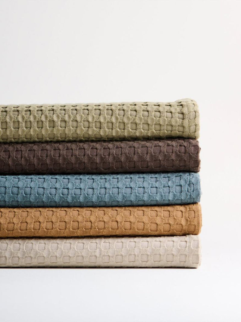 Beehive Cotton Bamboo Waffle XL Bath Towel Moss