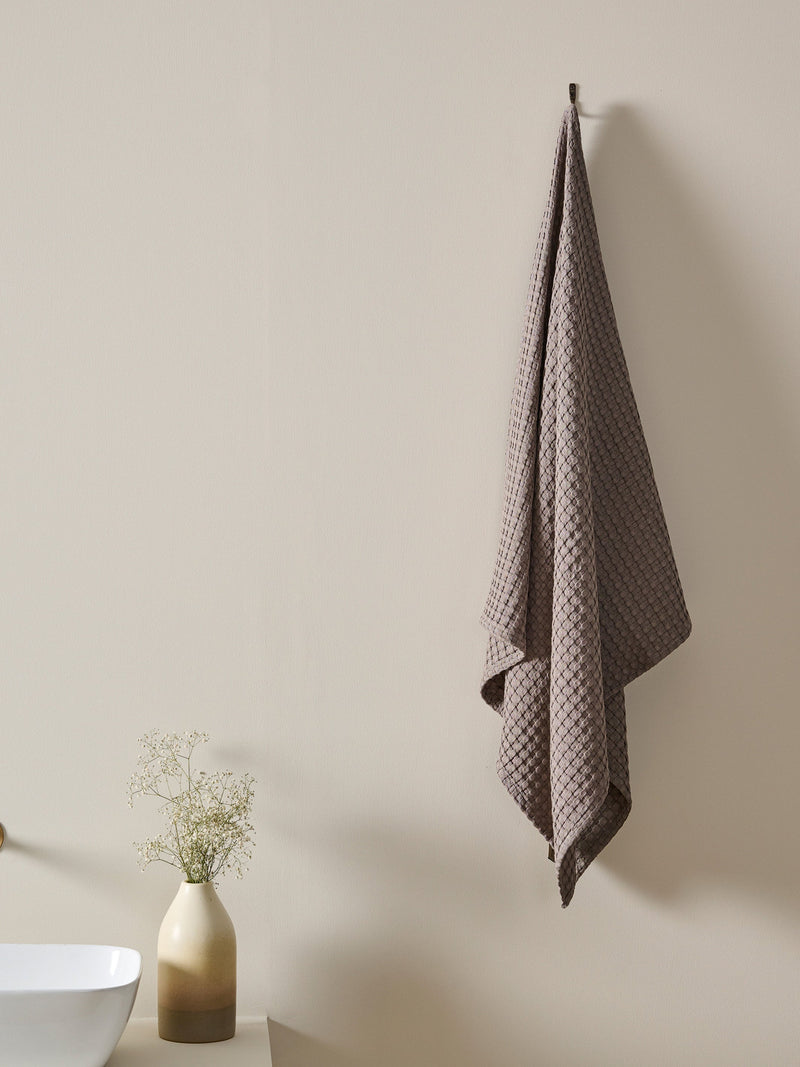 Honeycomb Cotton Bamboo Waffle Bath Towel 
 |Ash