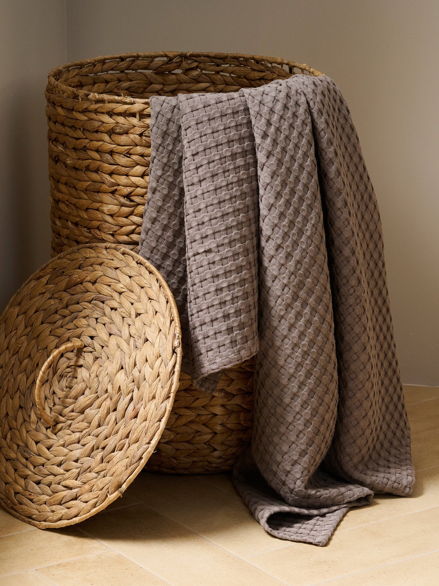 Honeycomb Cotton Bamboo Waffle Bath Towel 
 |Ash