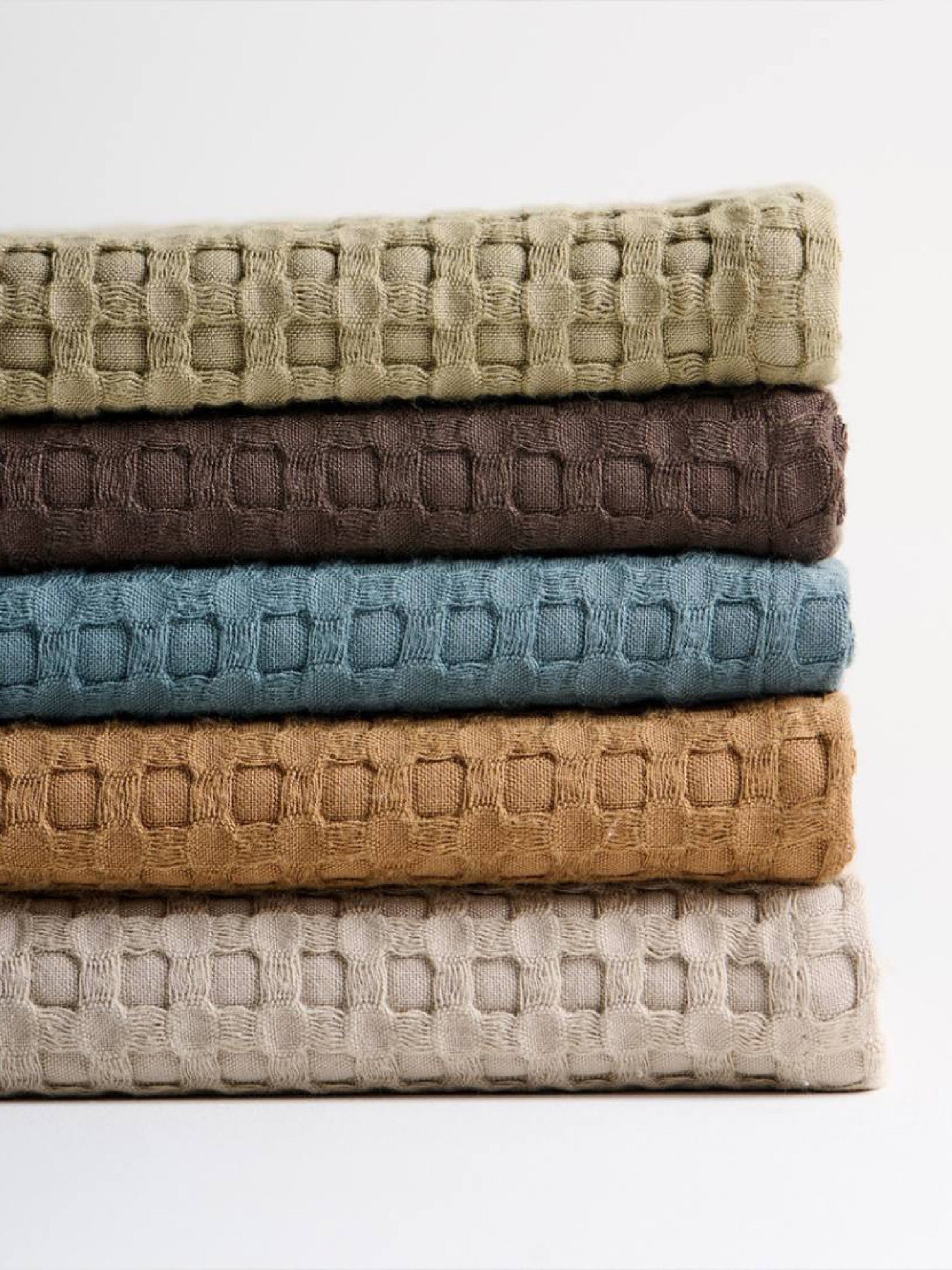 Beehive Cotton Bamboo Waffle Bath Towel Peat