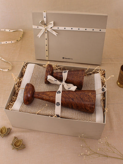 Saddle Candle Stand & Runner Gift Box (Coffee Brown)