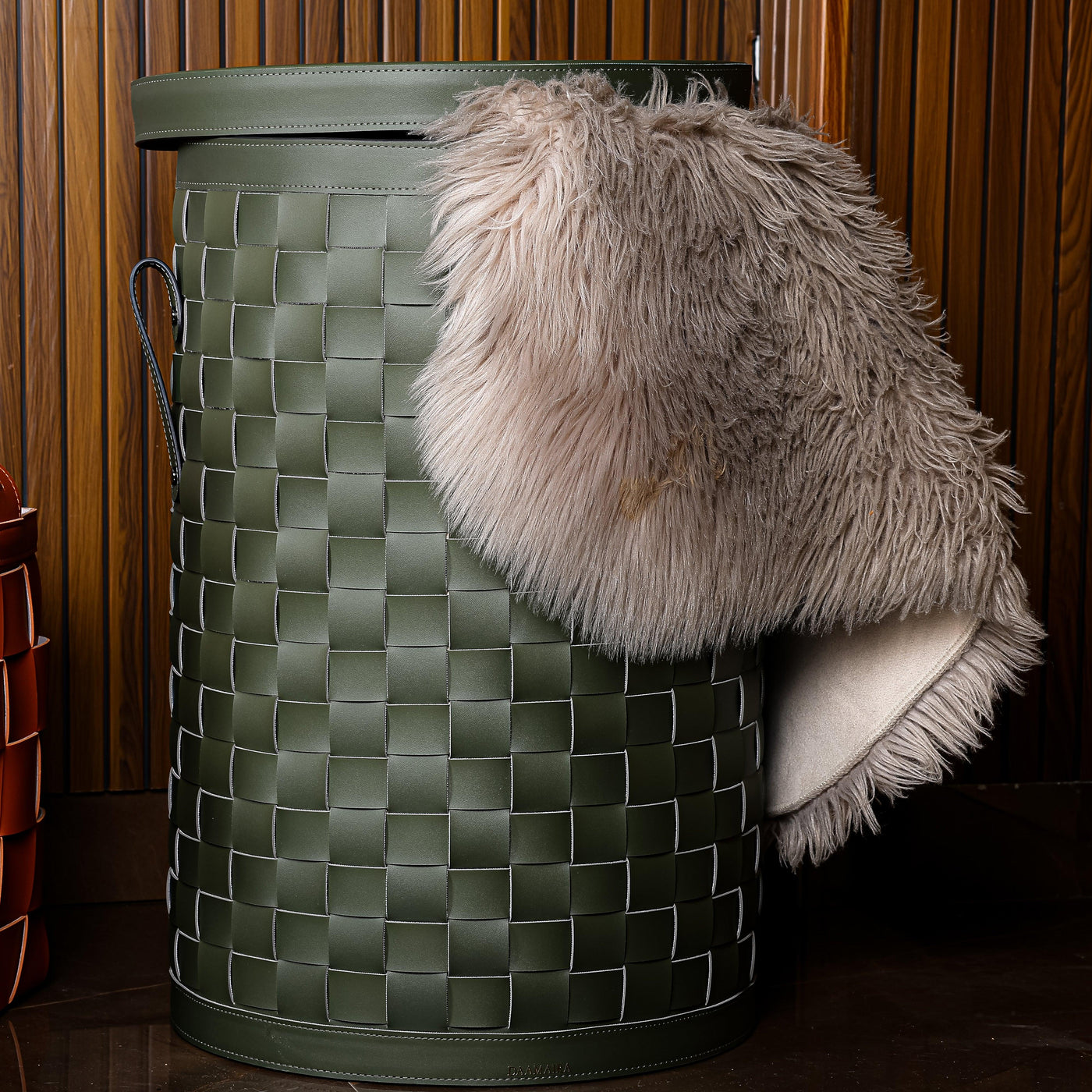Leather Laundary Basket With Lid - Large