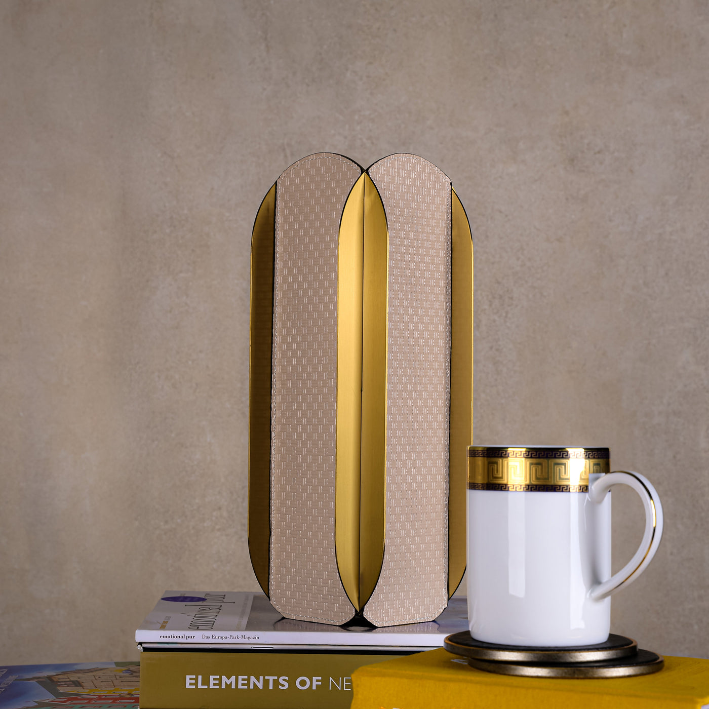 Geometric Vase - Gold