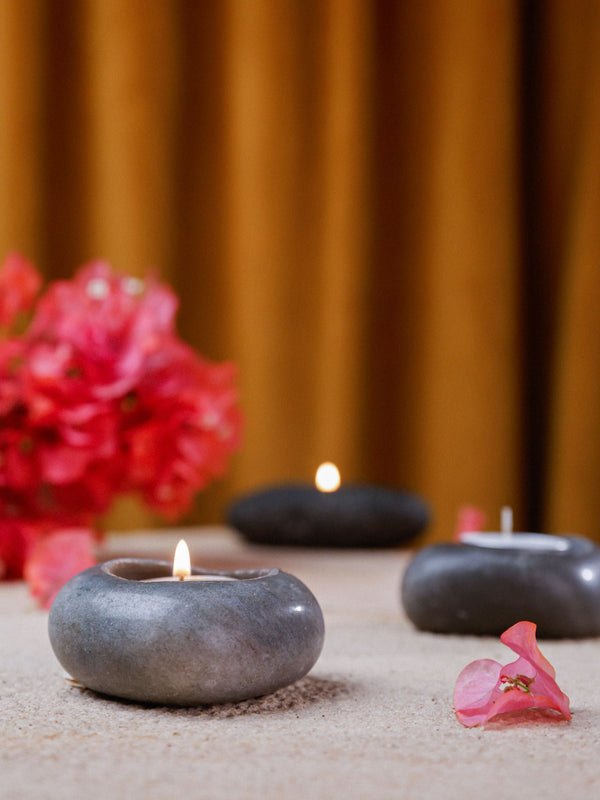 Pebble Tealight Holder Grey