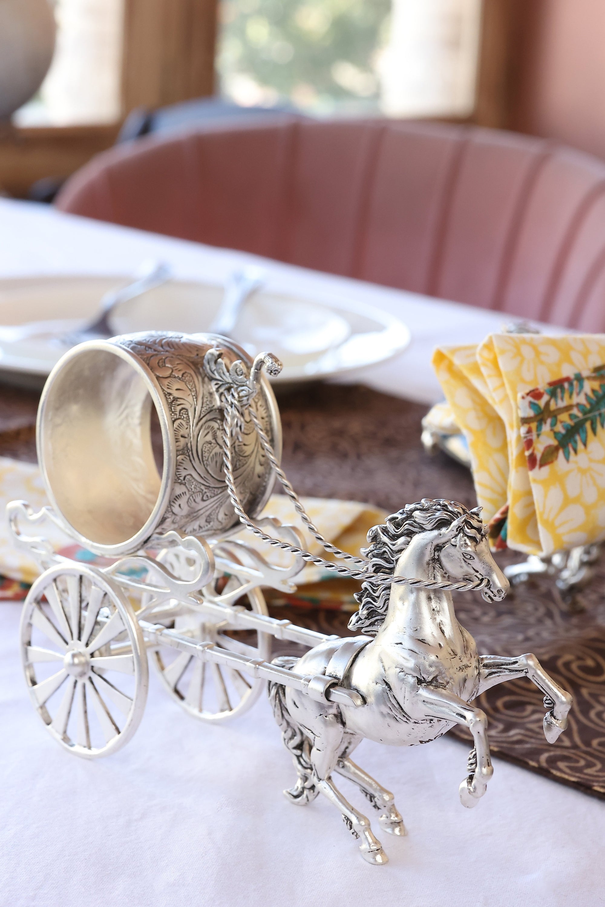 Royal Chariot Horse Napkin Ring – Silver Plated Luxury Table Decor