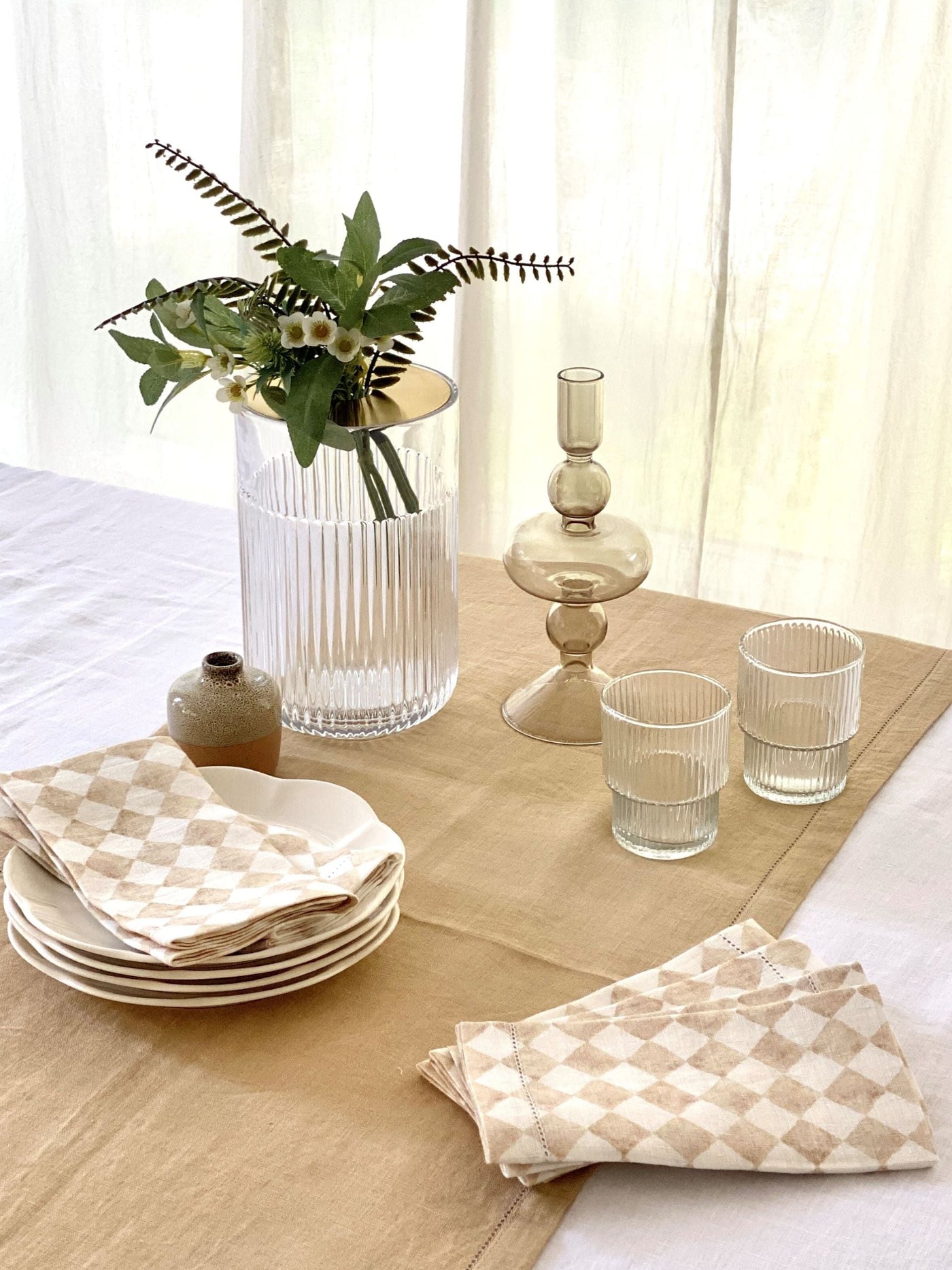 Beige Table Runner and Napkin  Gift Set