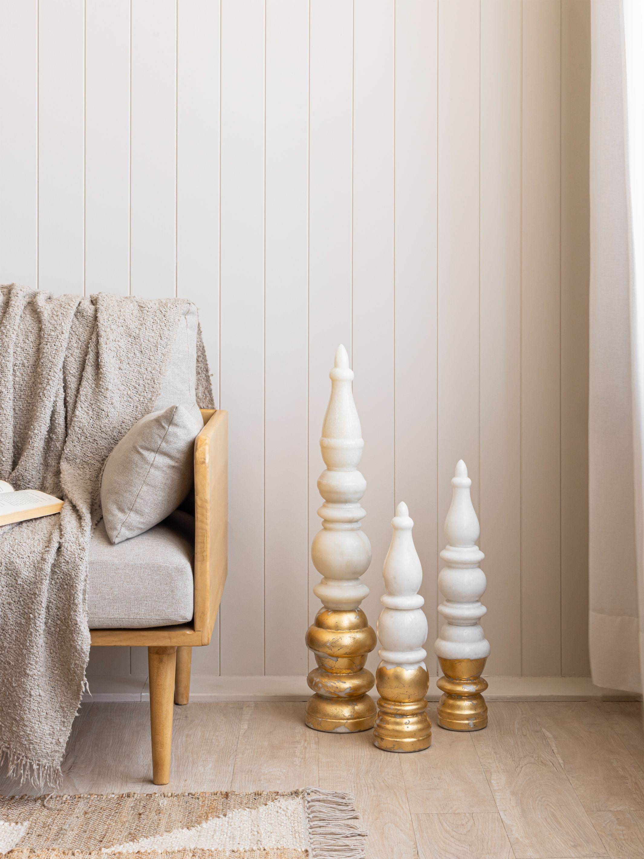 Temple corners - gold leafed
