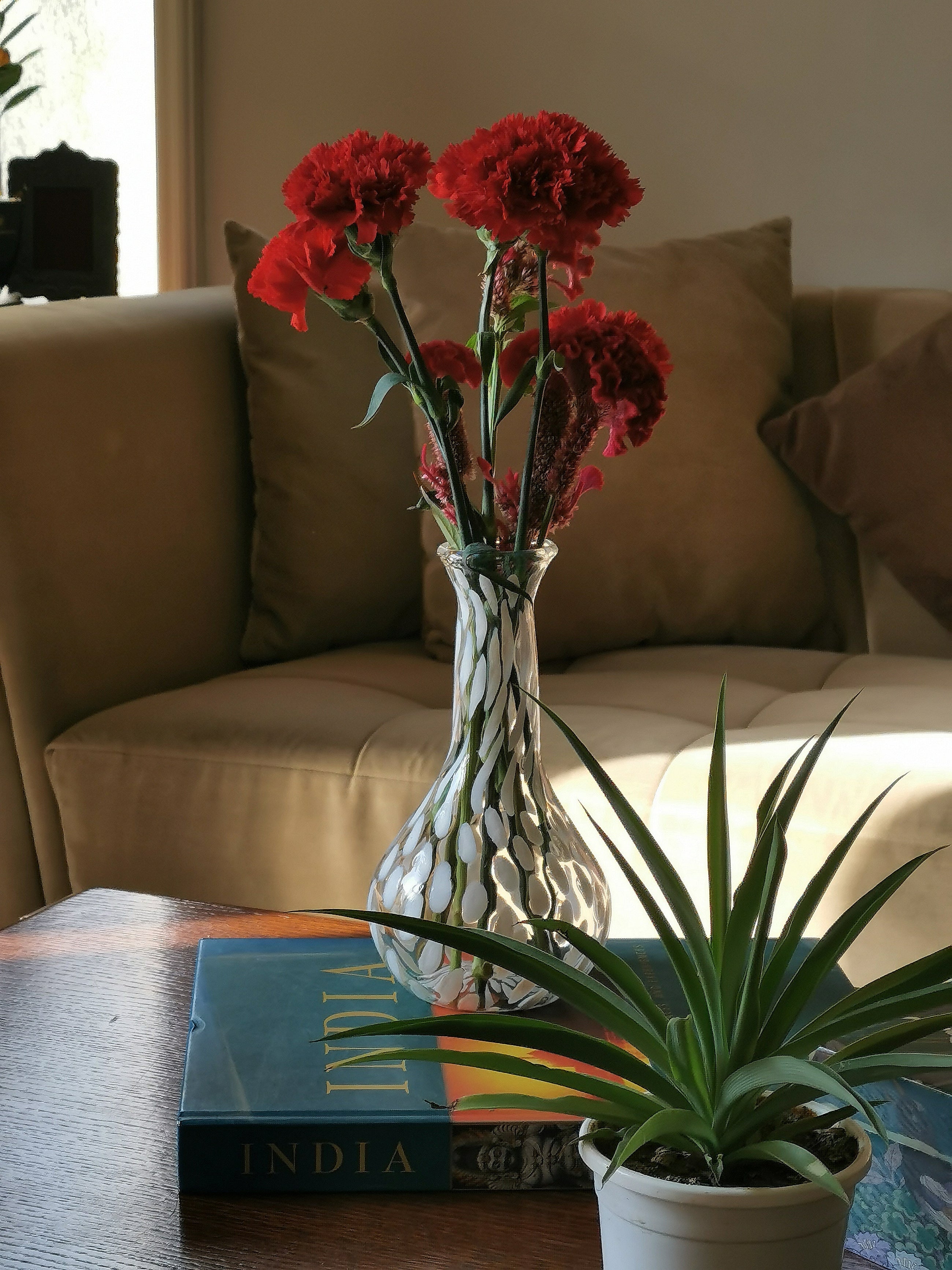 Valencia Vase - Product Image 