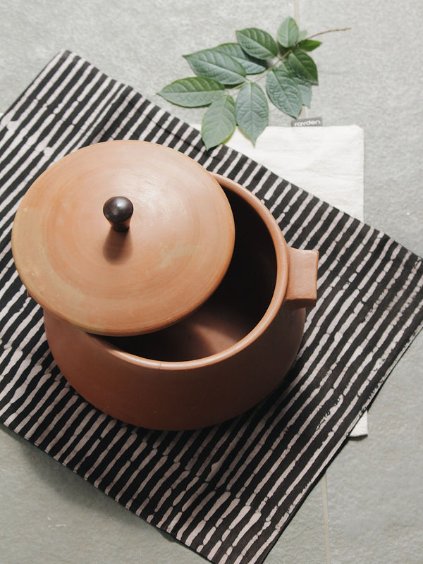 Arth Pot Large