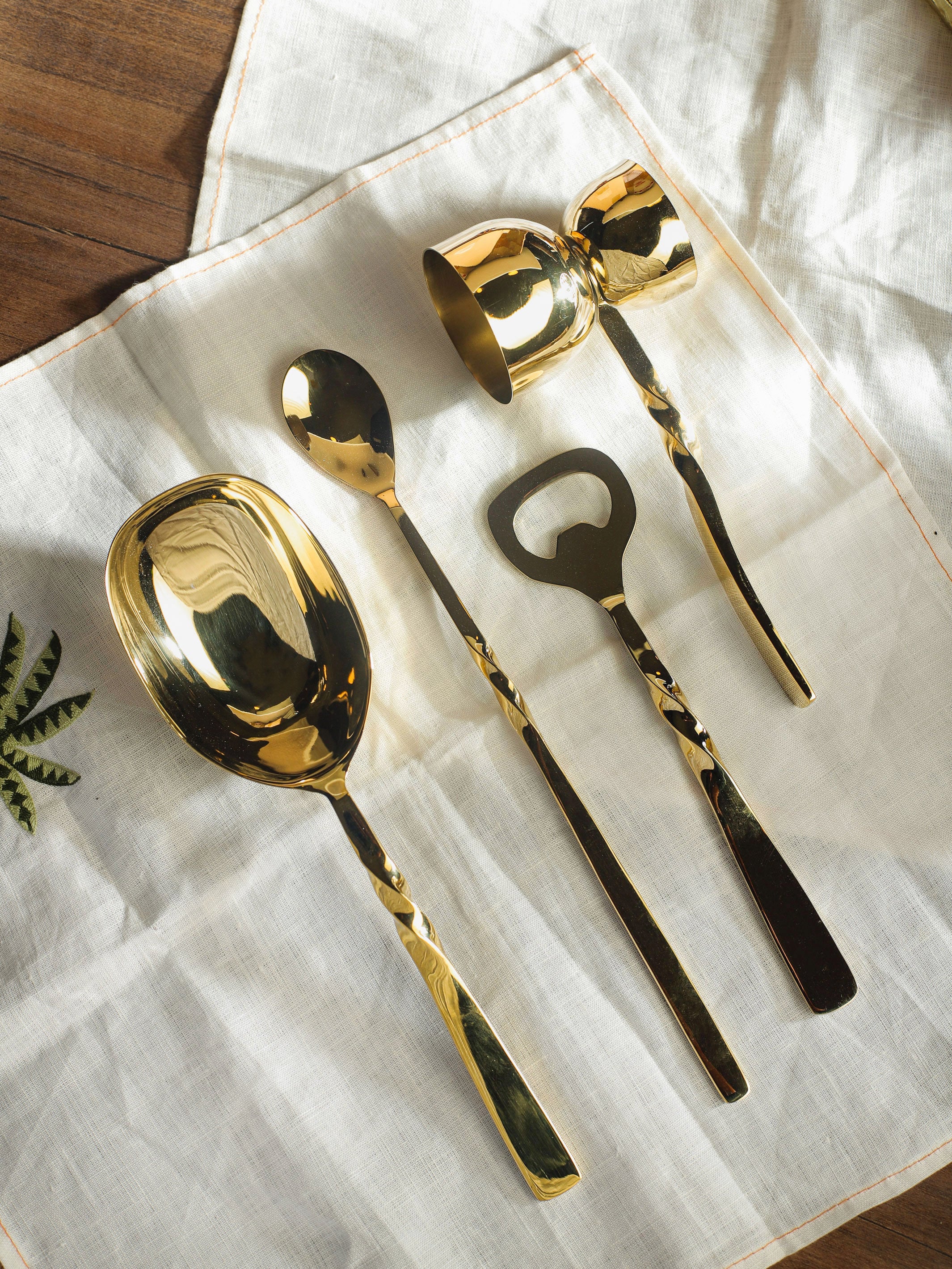 Bar Set of 4 - Twisted Gold