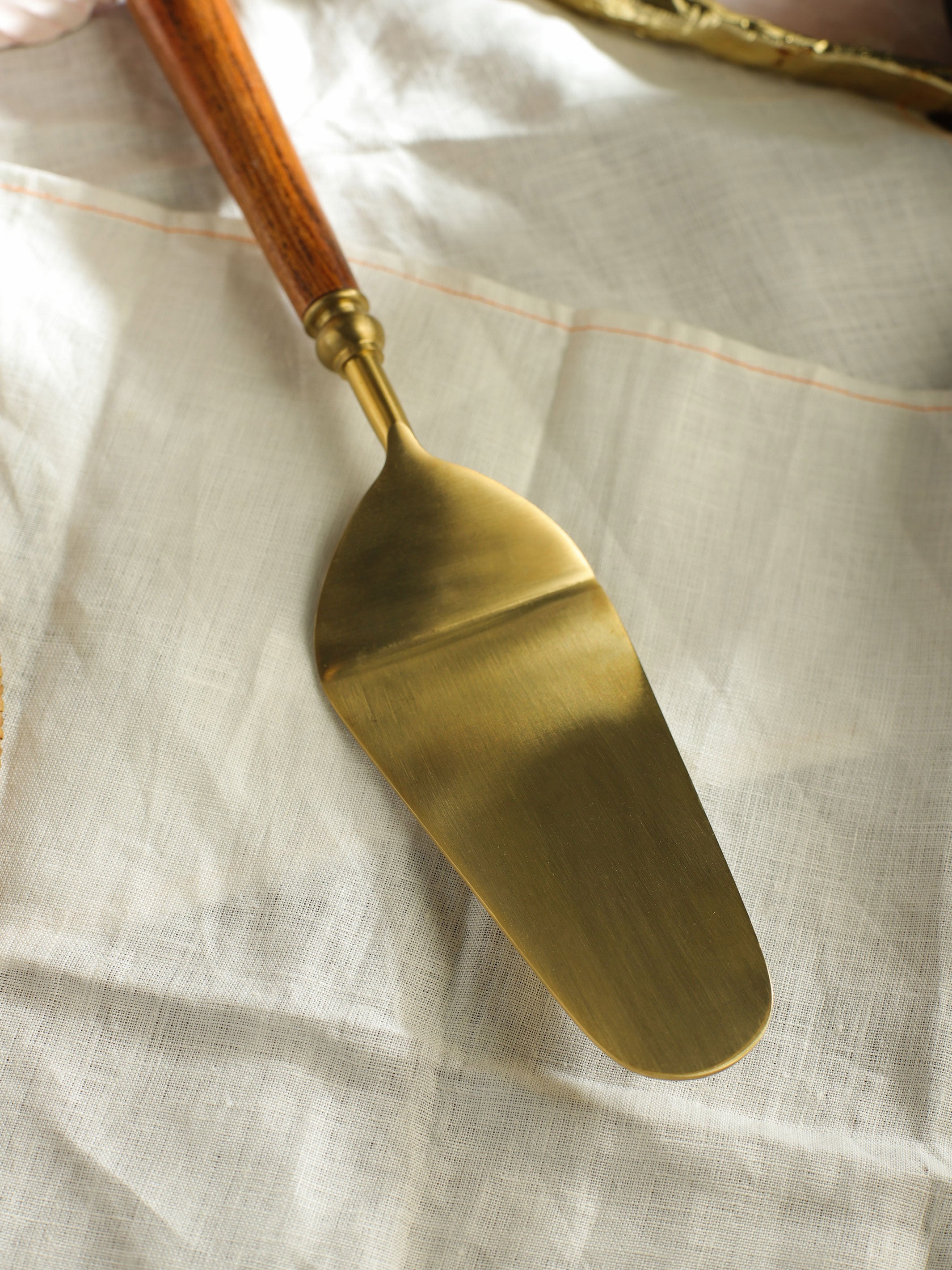 Cake Knife & Server - Earthy Luxe