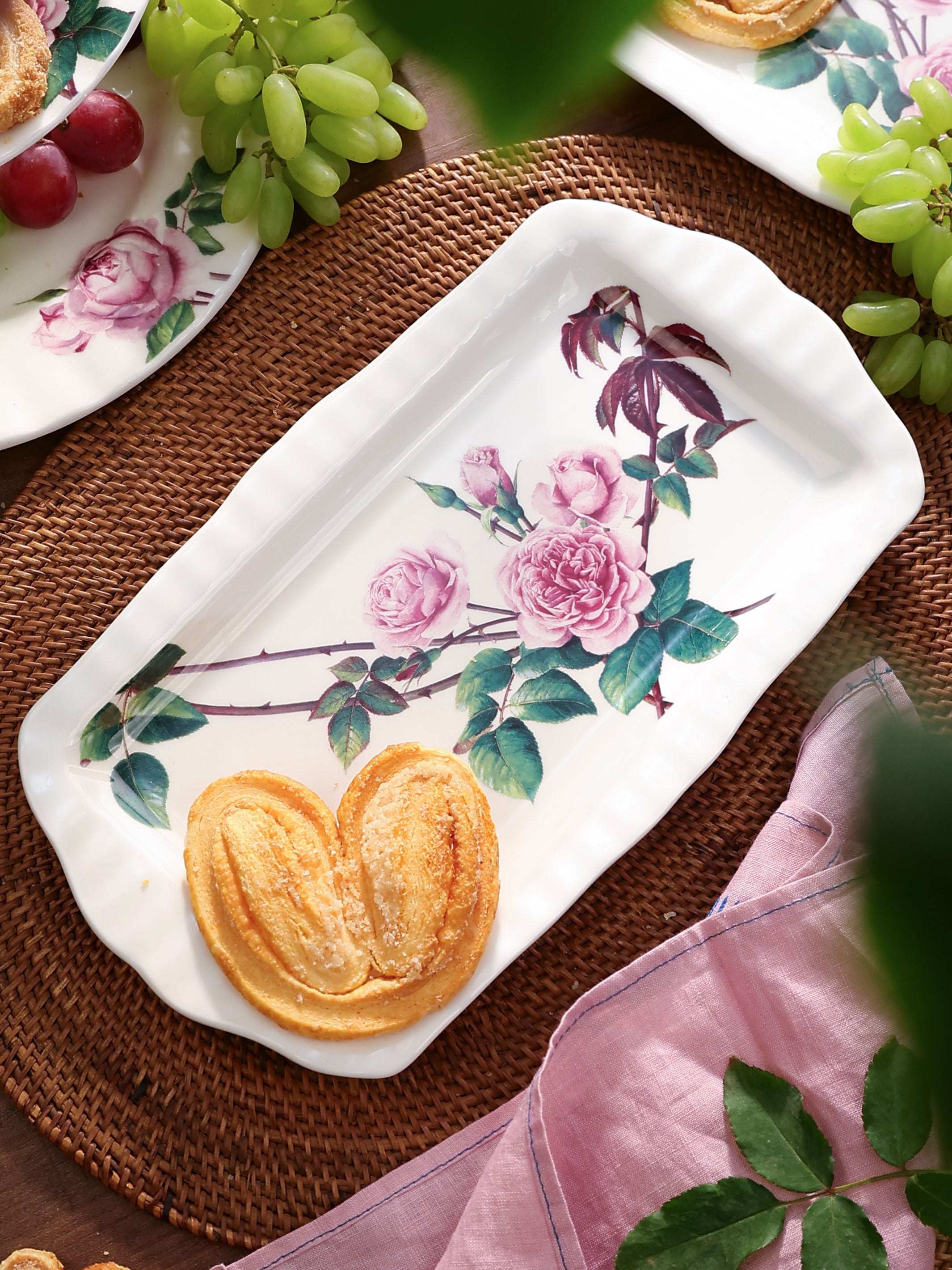 David Austen Roses Sandwich Platter