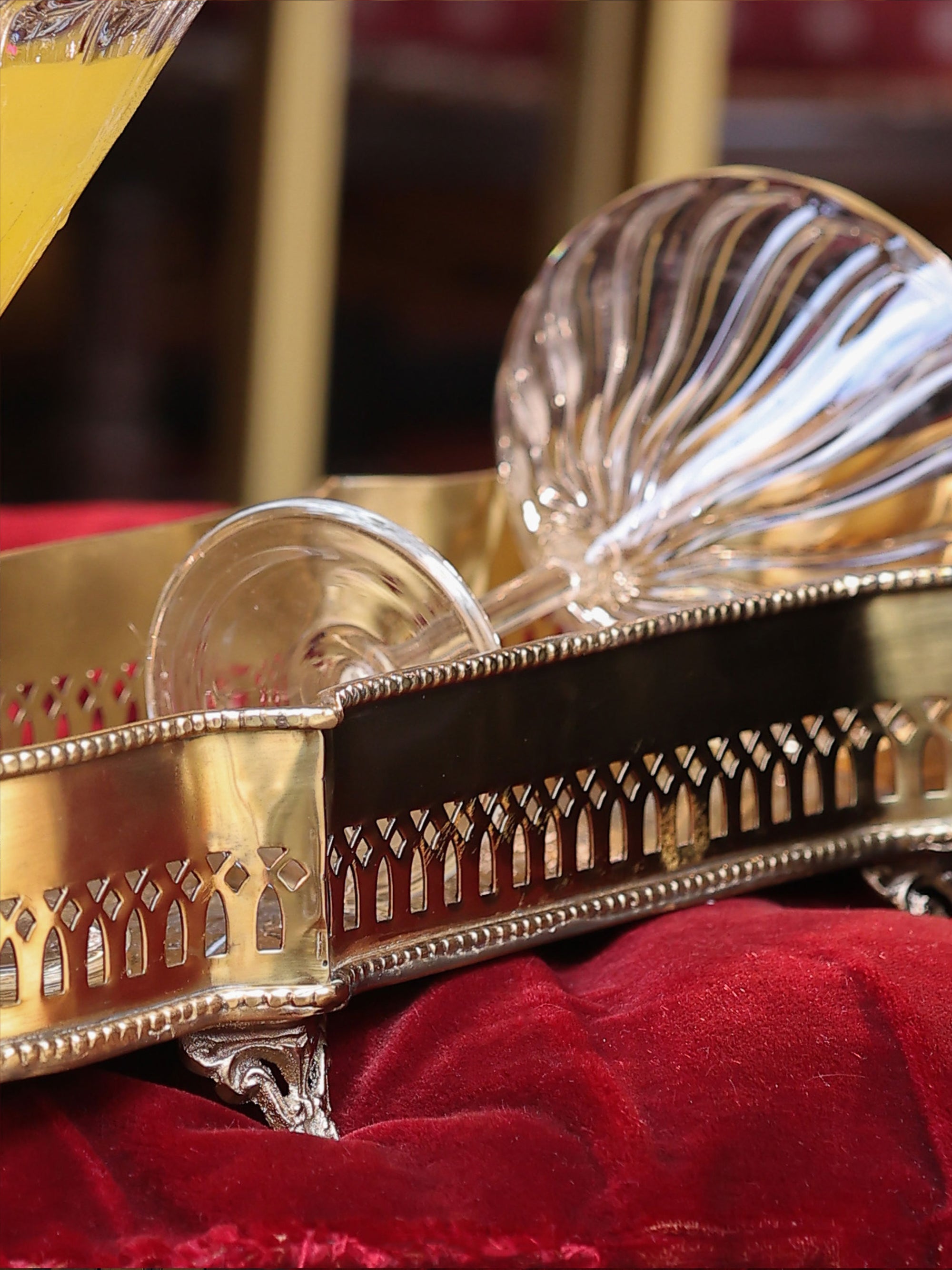 Victorian Rectangular Tray Gold