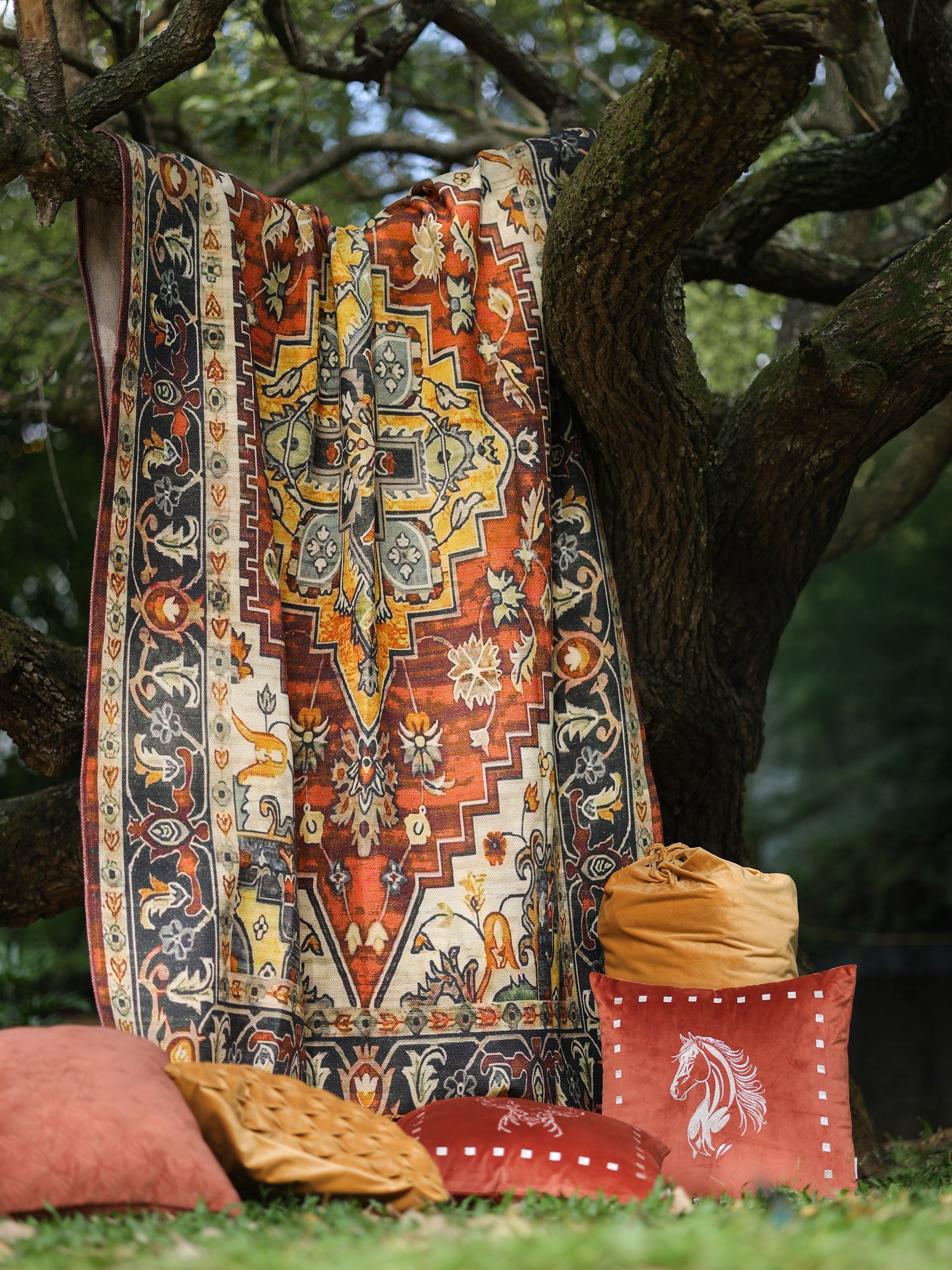 Vintage Geometric Medallion Area Rug