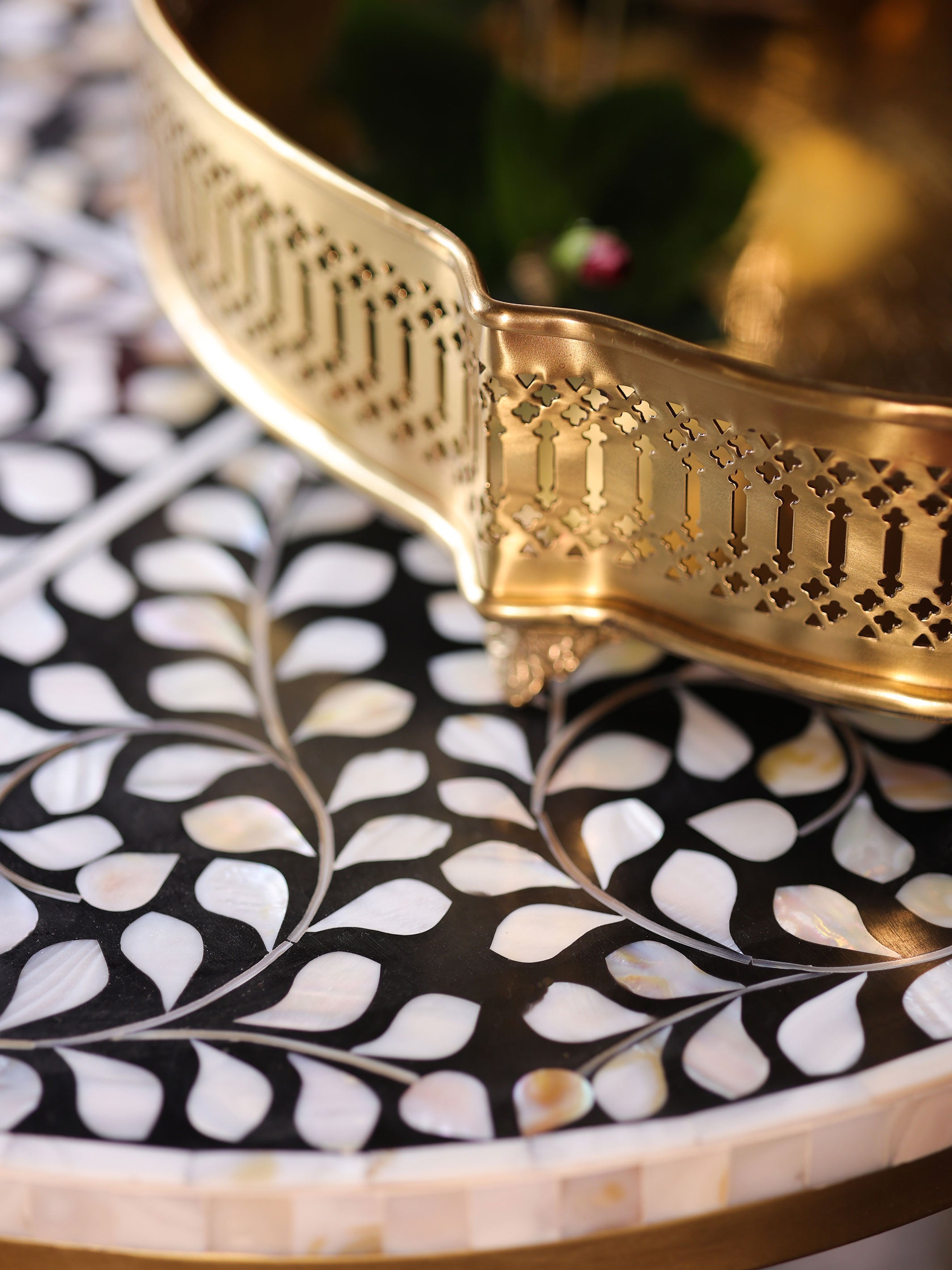 Victorian Curve Tray Medium Gold