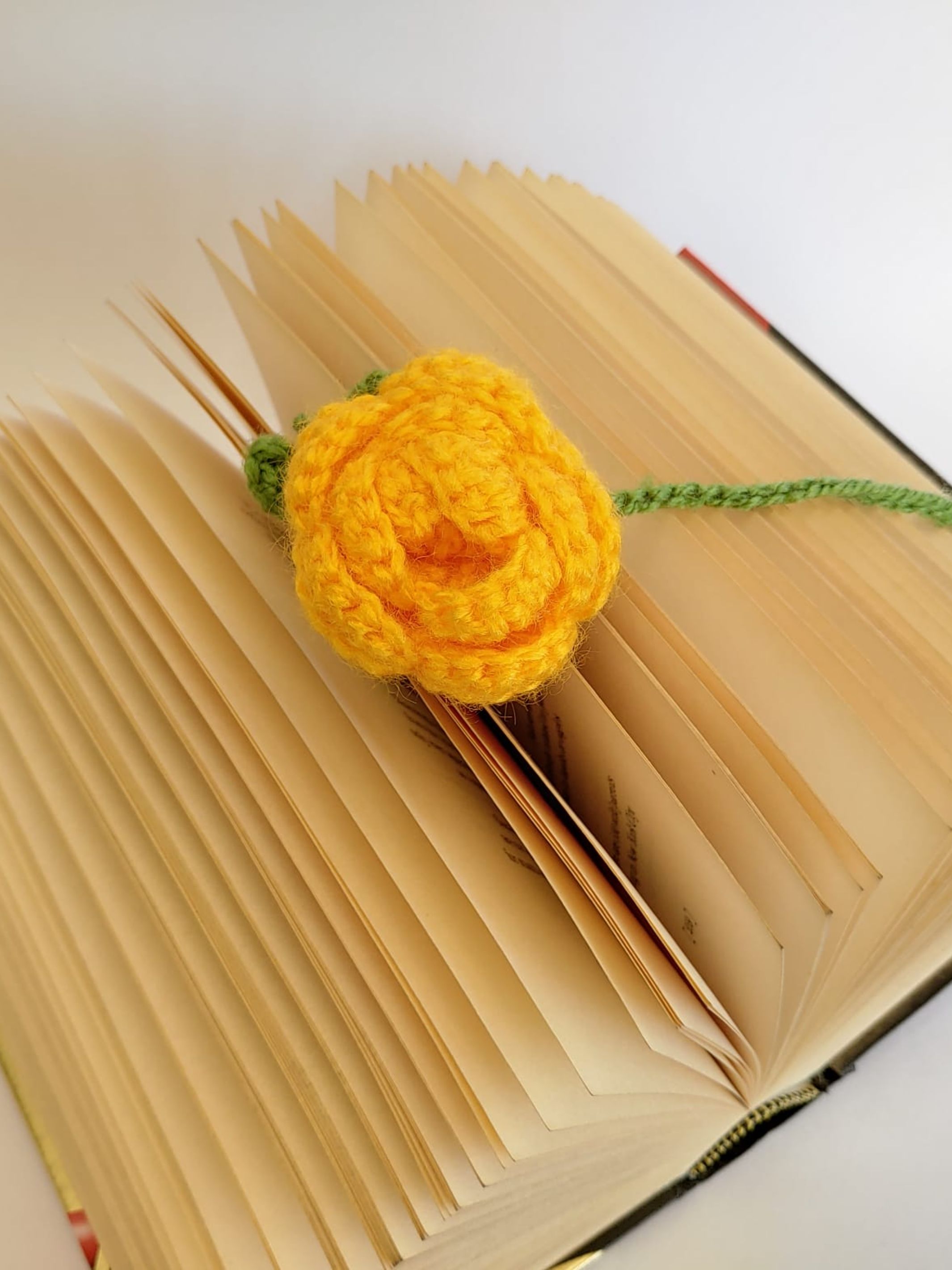 Book mark - Crochet Rose