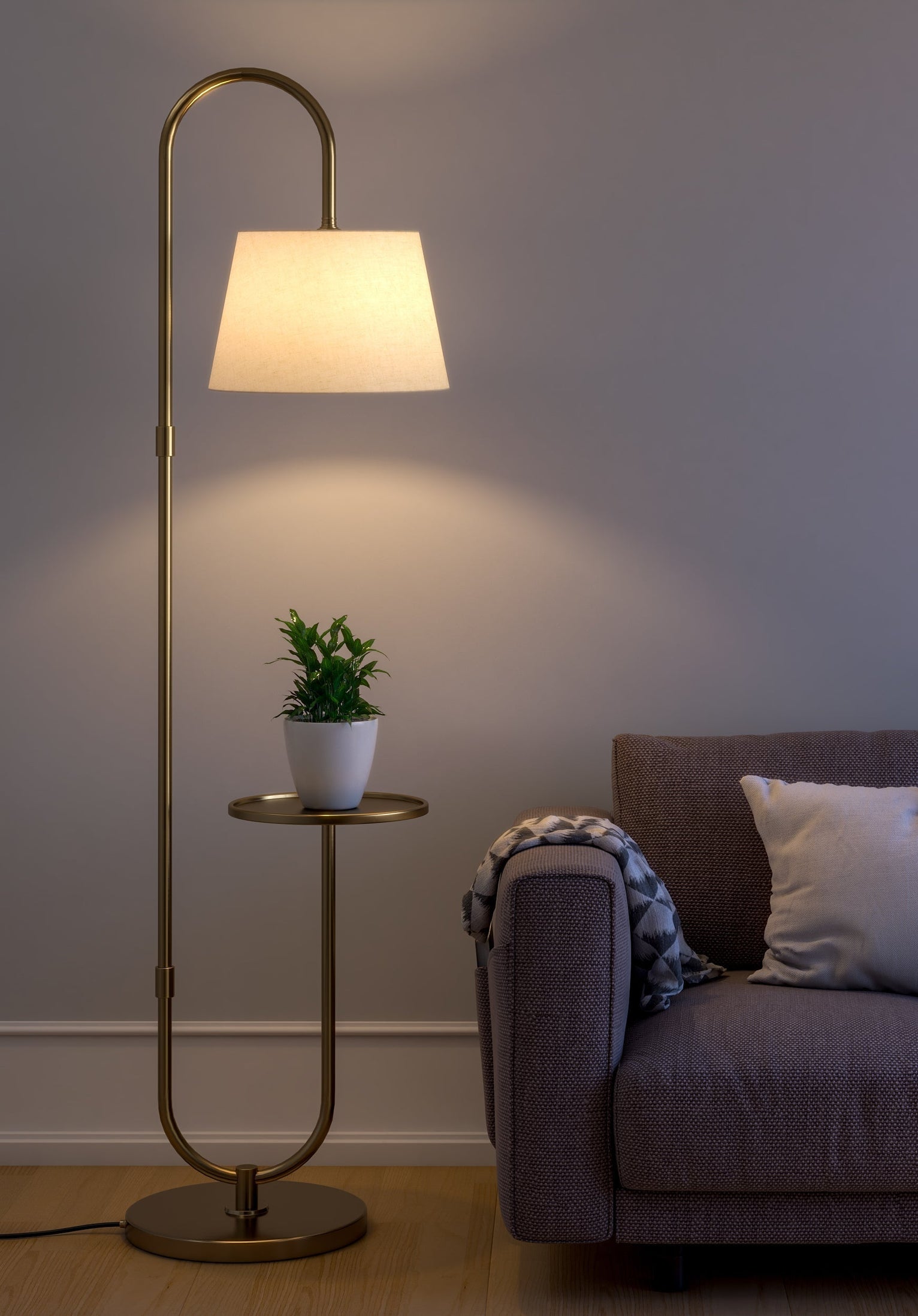 Modern Shelf Floor Lamp (5 ft) – Brass Antique