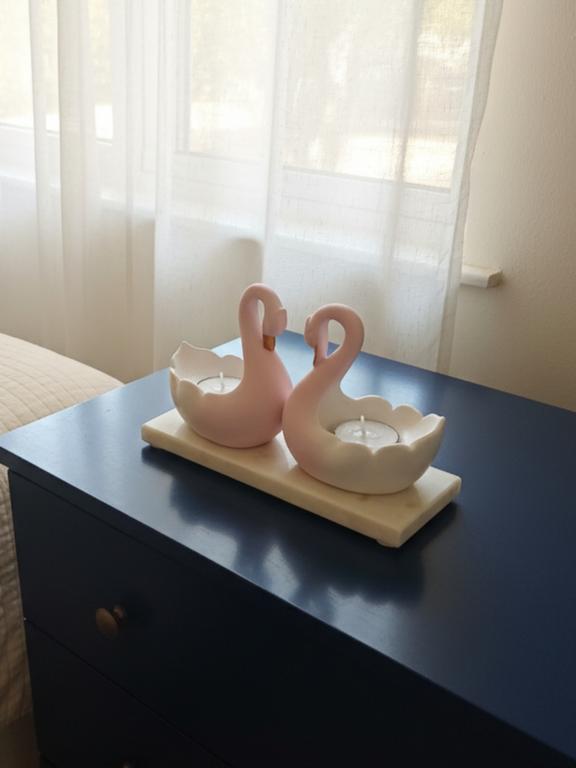Swan Pair Tealight Candle Showpiece With Marble Base