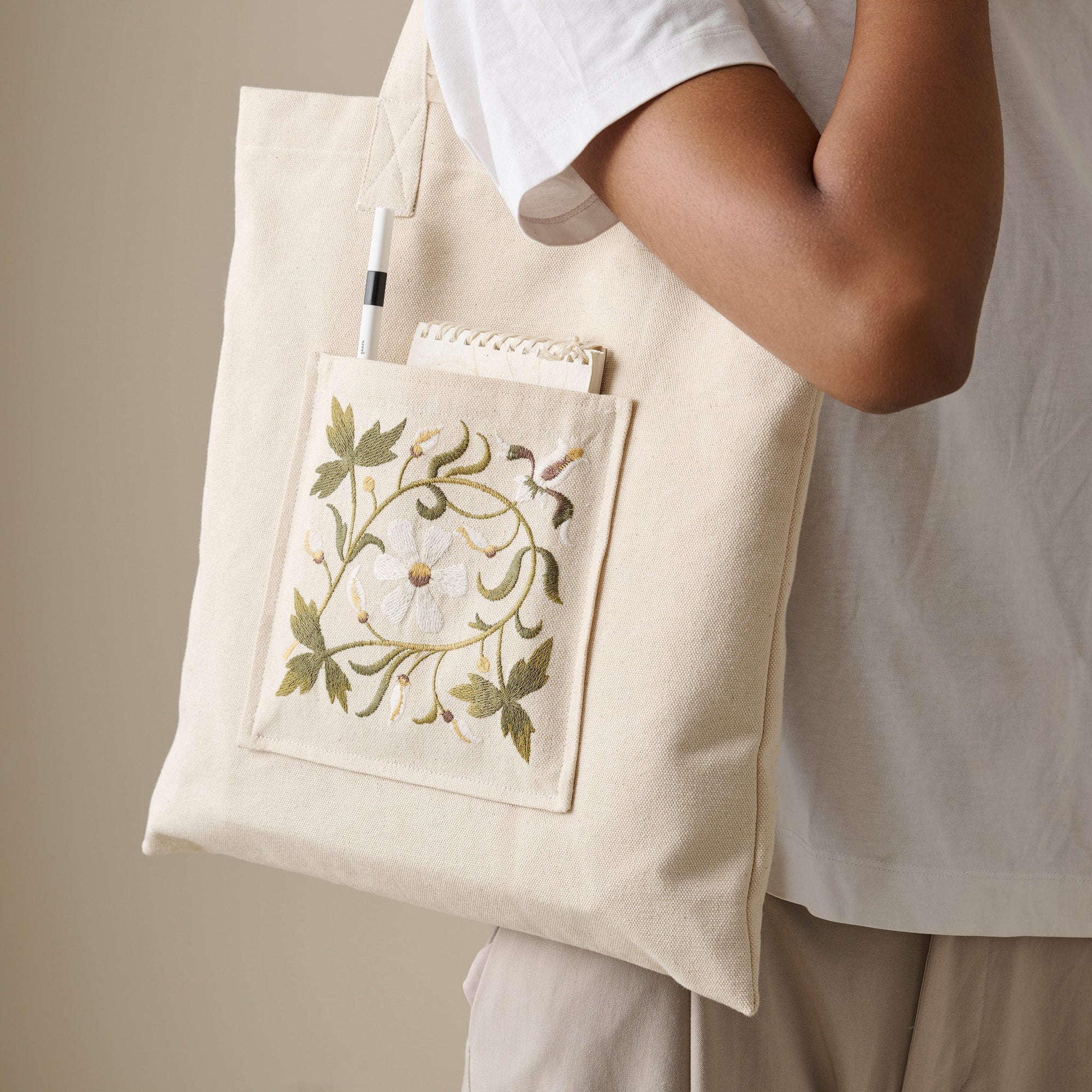 Medallion Tote
