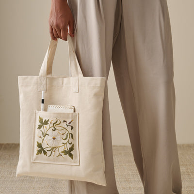 Medallion Tote
