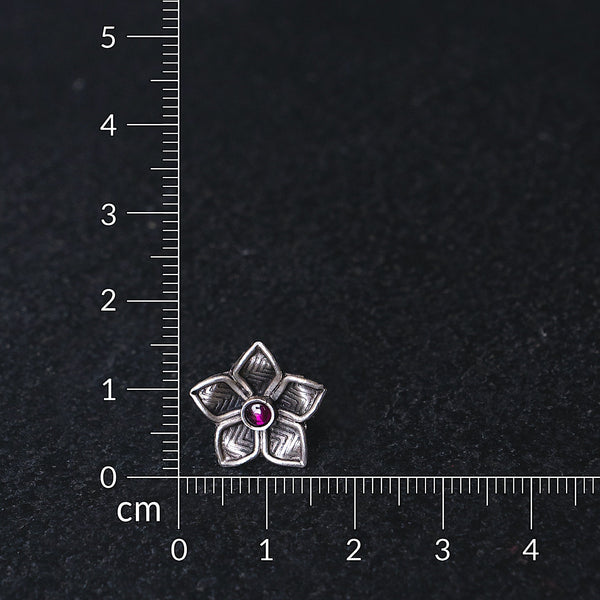 Phoolja studs
