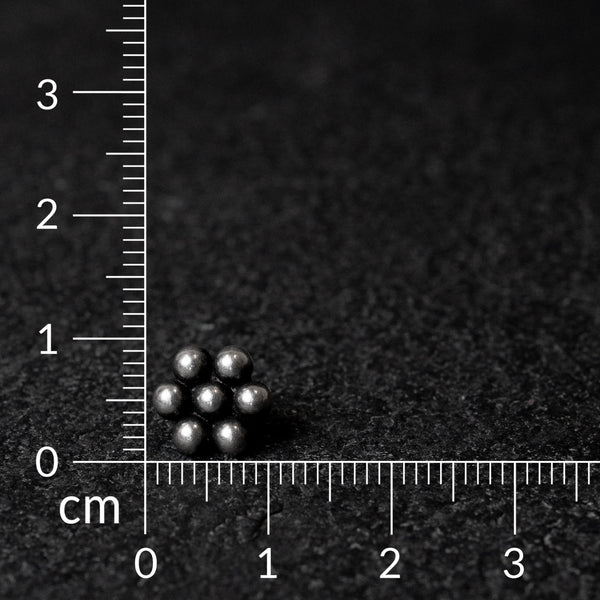 Gulriva Studs