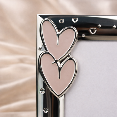 Romantic Hearts Photo Frame (14 x 19 cm)