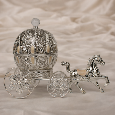 Royal Dome Horse Cart