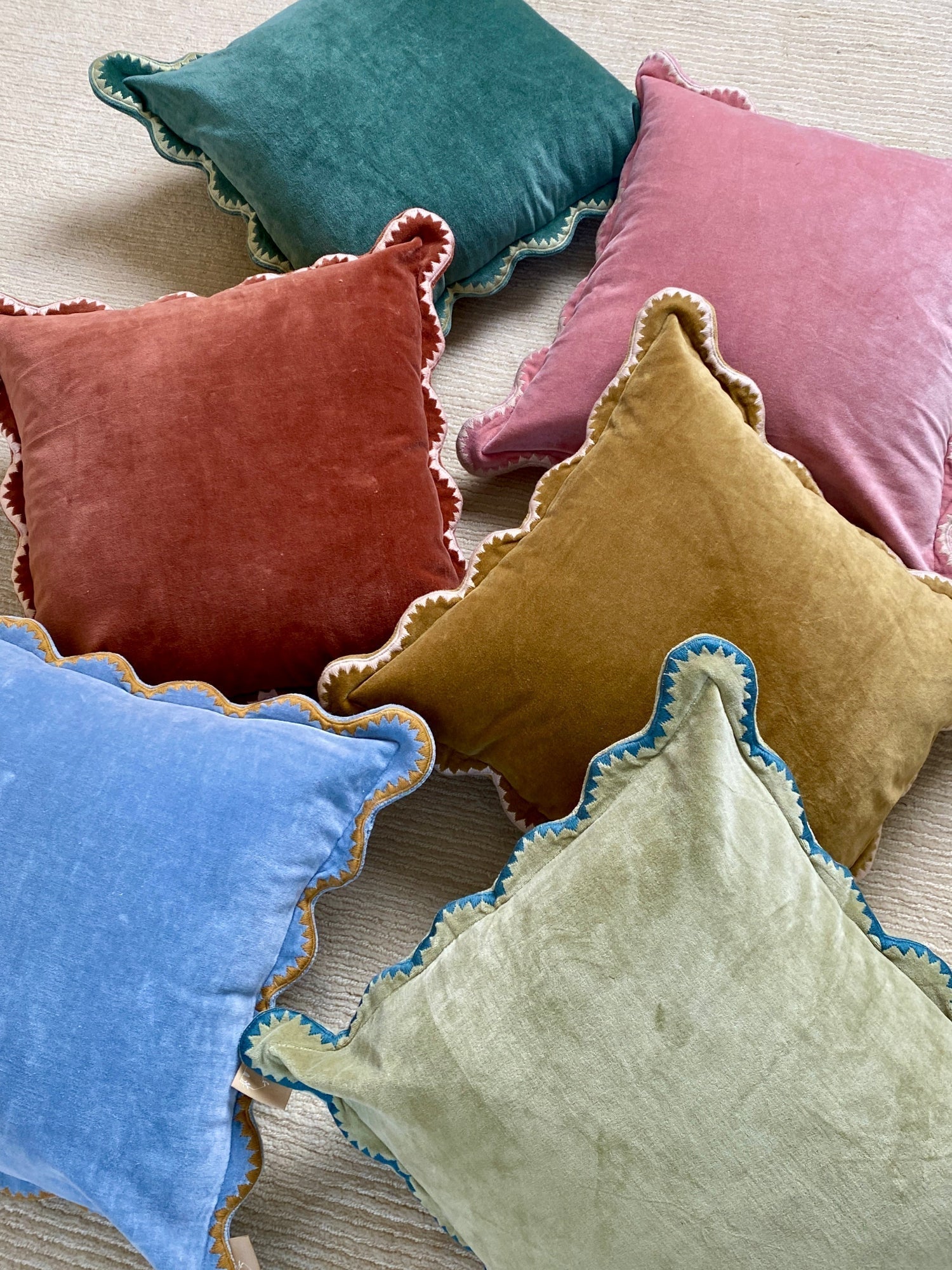 Mirage Scallop Moss Green Cushion Cover