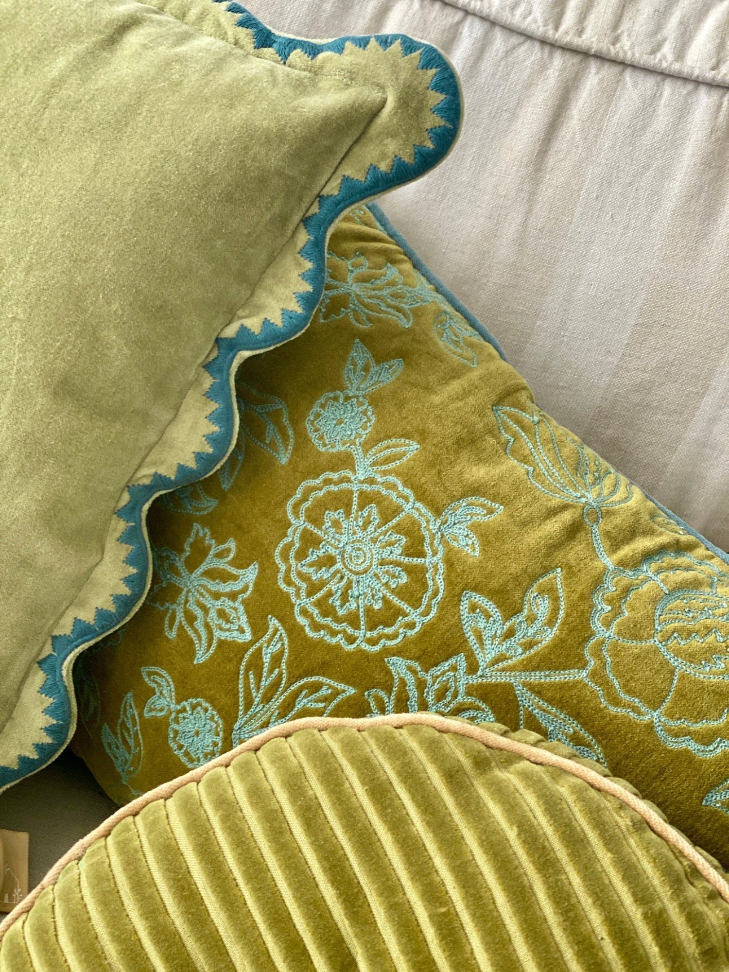 Rosabelle Chintz Olive Oblong Cushion Cover