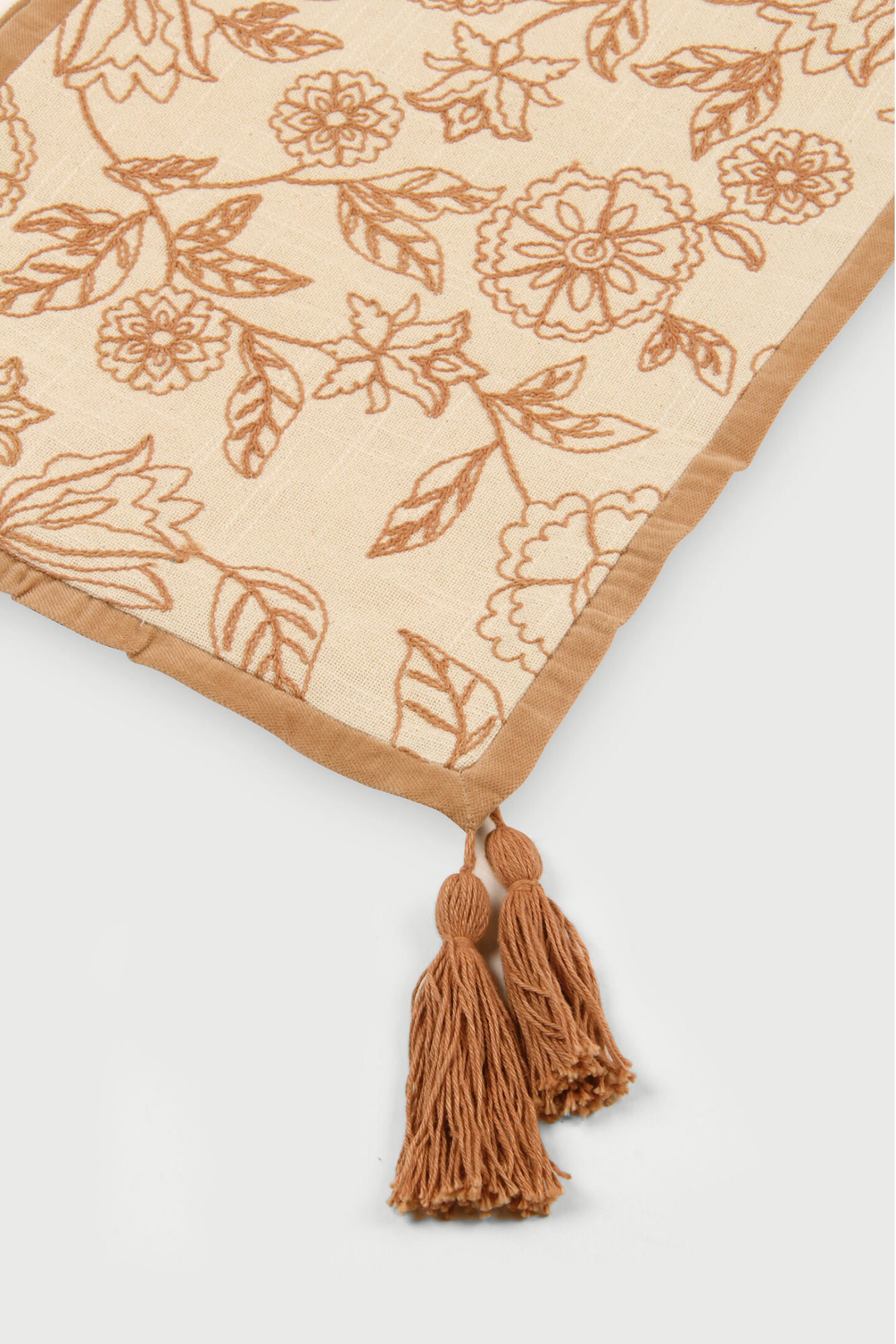 Rosabelle Chintz Spice Table Runner