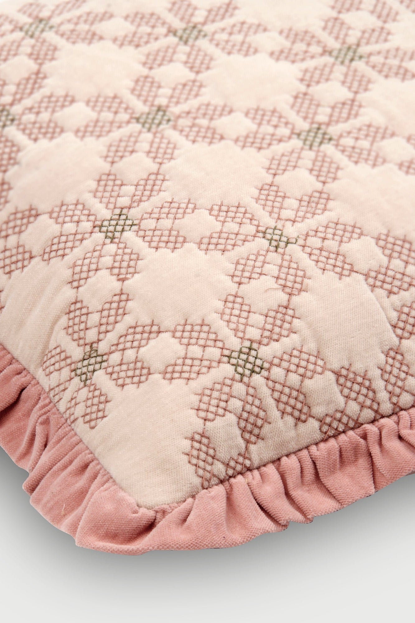 Daisy Baby Pink Cushion Cover