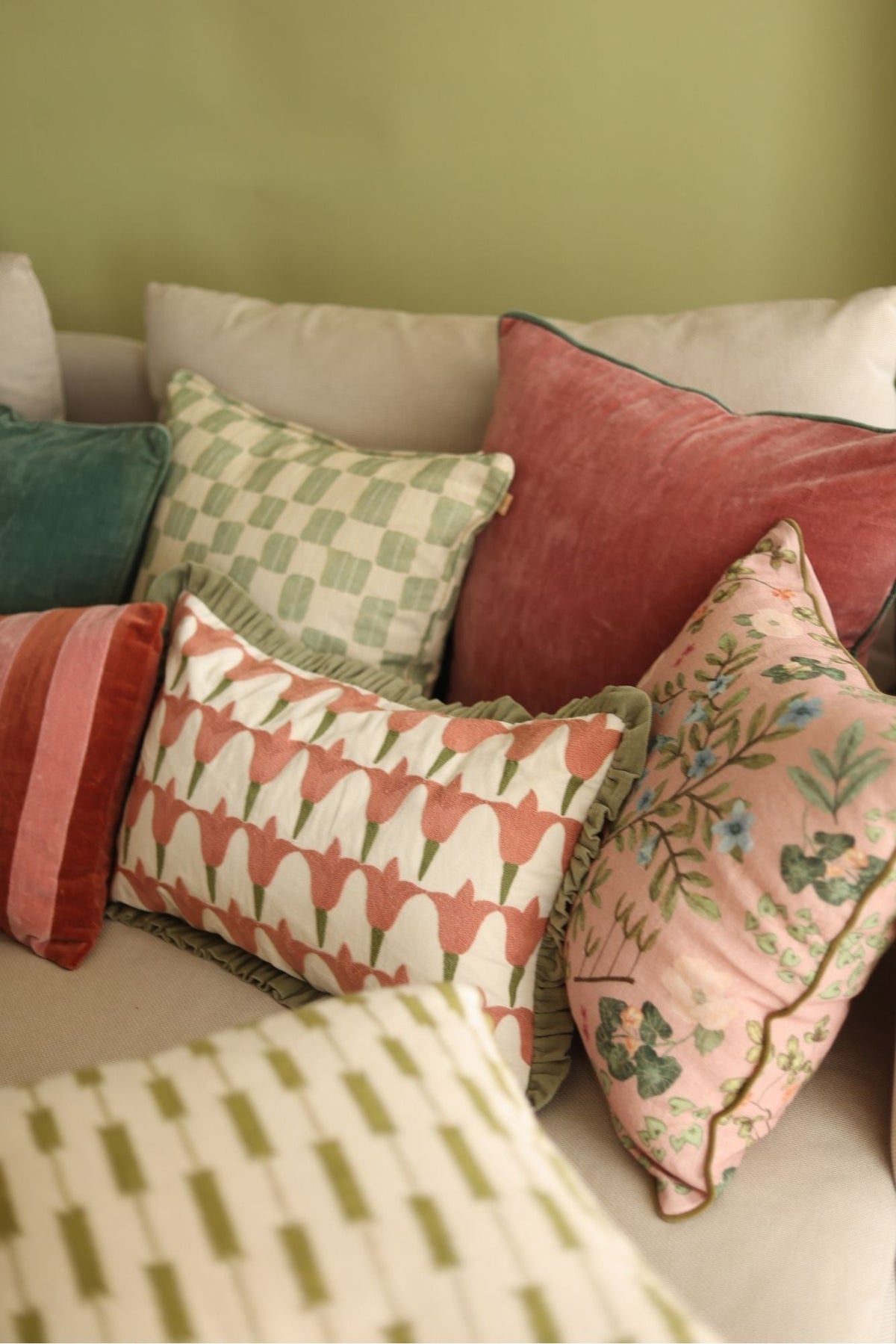 Valley Rose Linen Cushion Cover