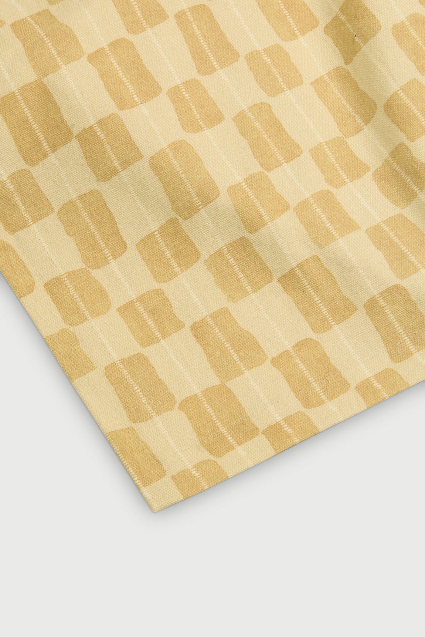 Echo Sand Cotton Table Cover