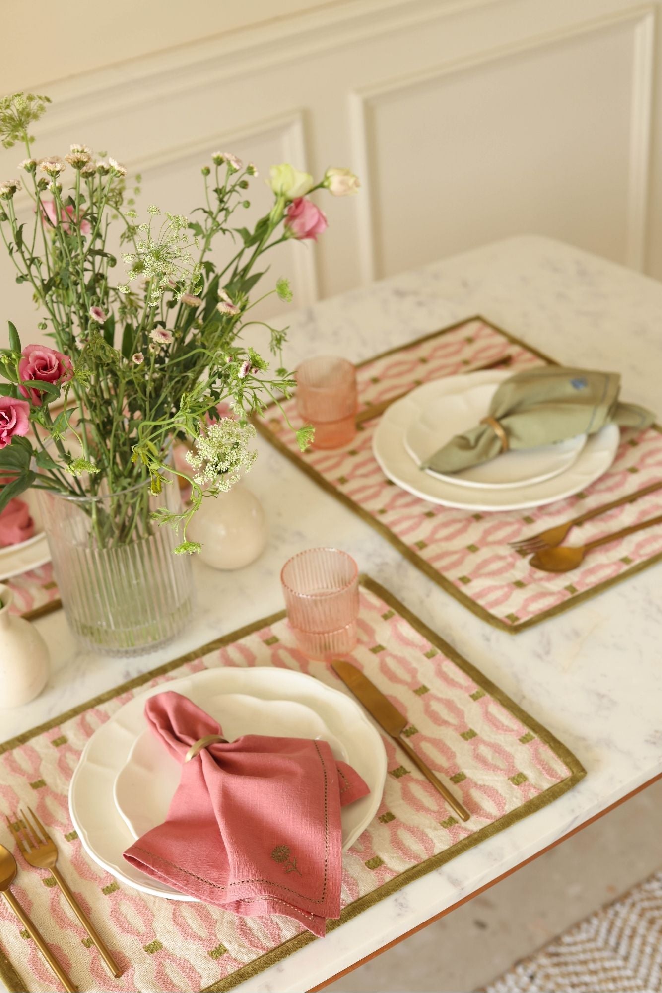 Thistle Raspberry Table Napkins-Set of 2