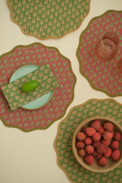 Viola Scallop Carmine Quilted Round Table Mats-Set of 2