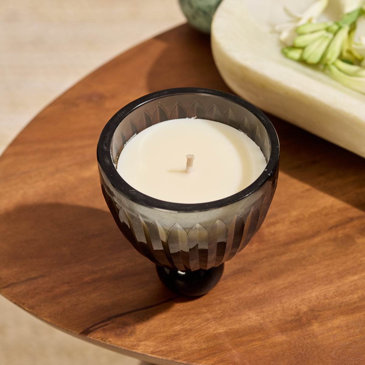 Smoky Vase Candle - Oudh