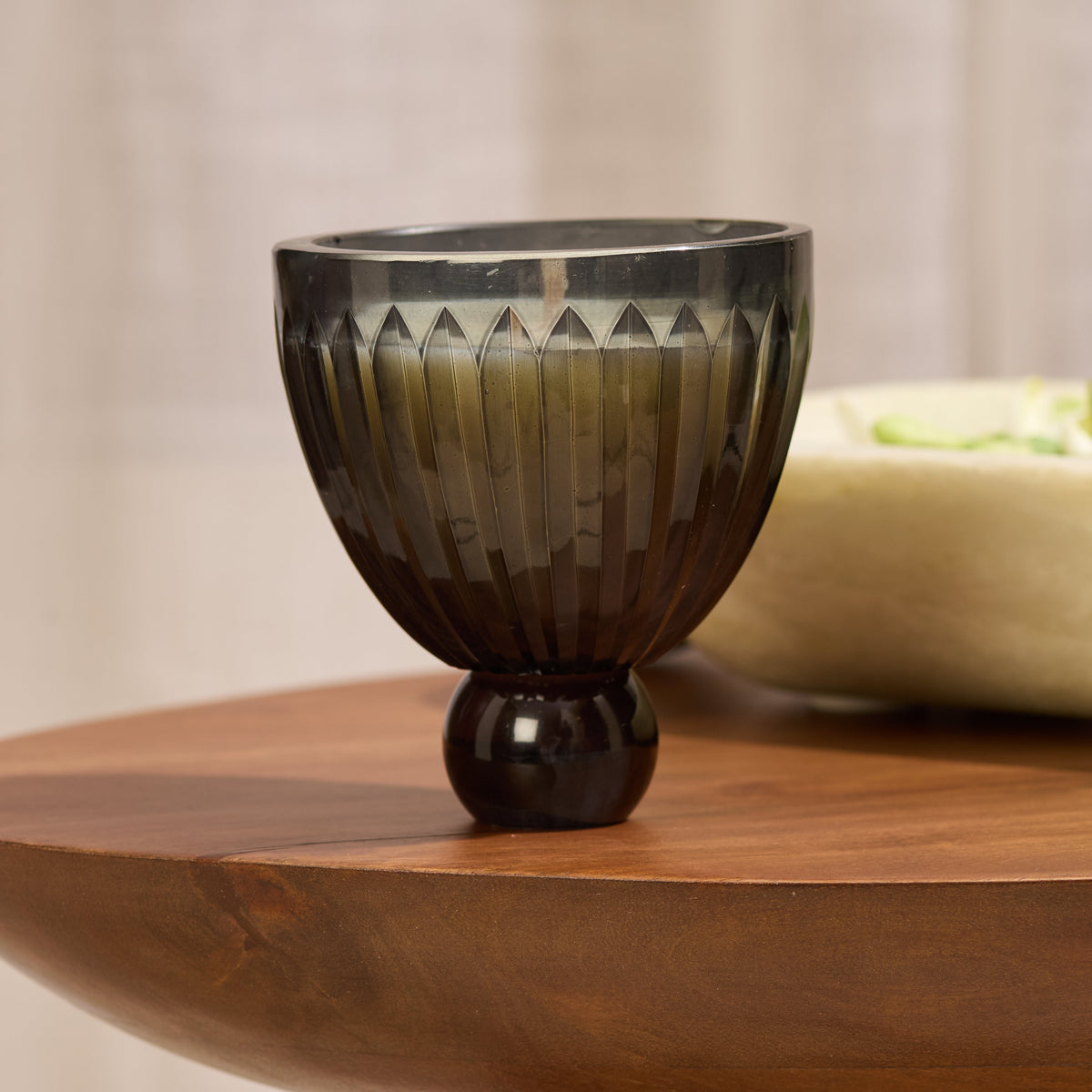 Smoky Vase Candle - Oudh