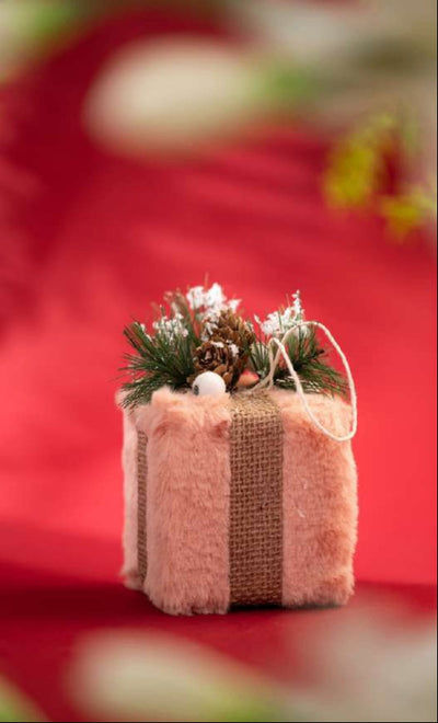 Fur Wrapped Gift Box Hanging Ornament_CC09