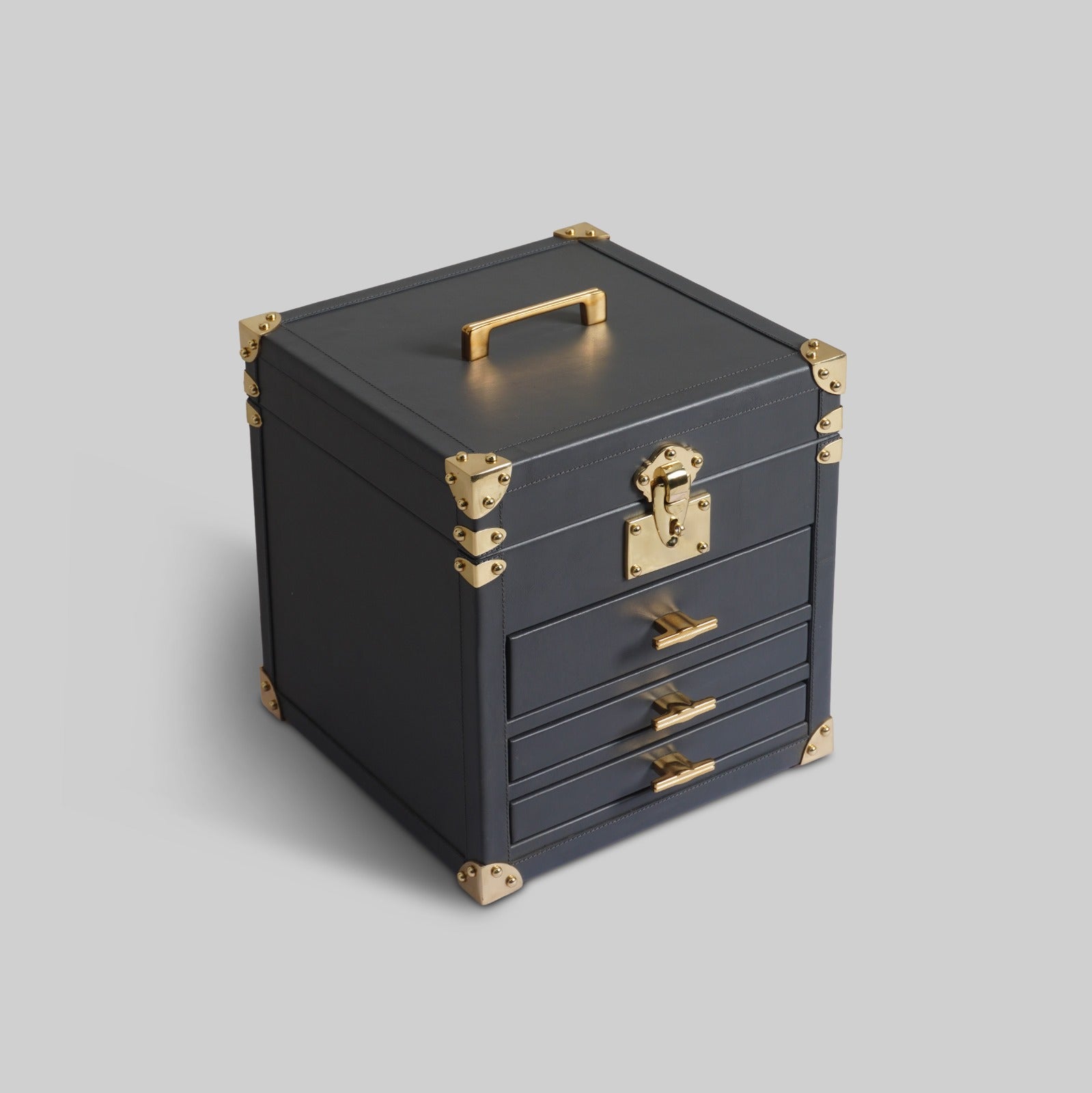 Jewellery trunk open 3 level organisation watches bangles necklaces rings - The Mage Home