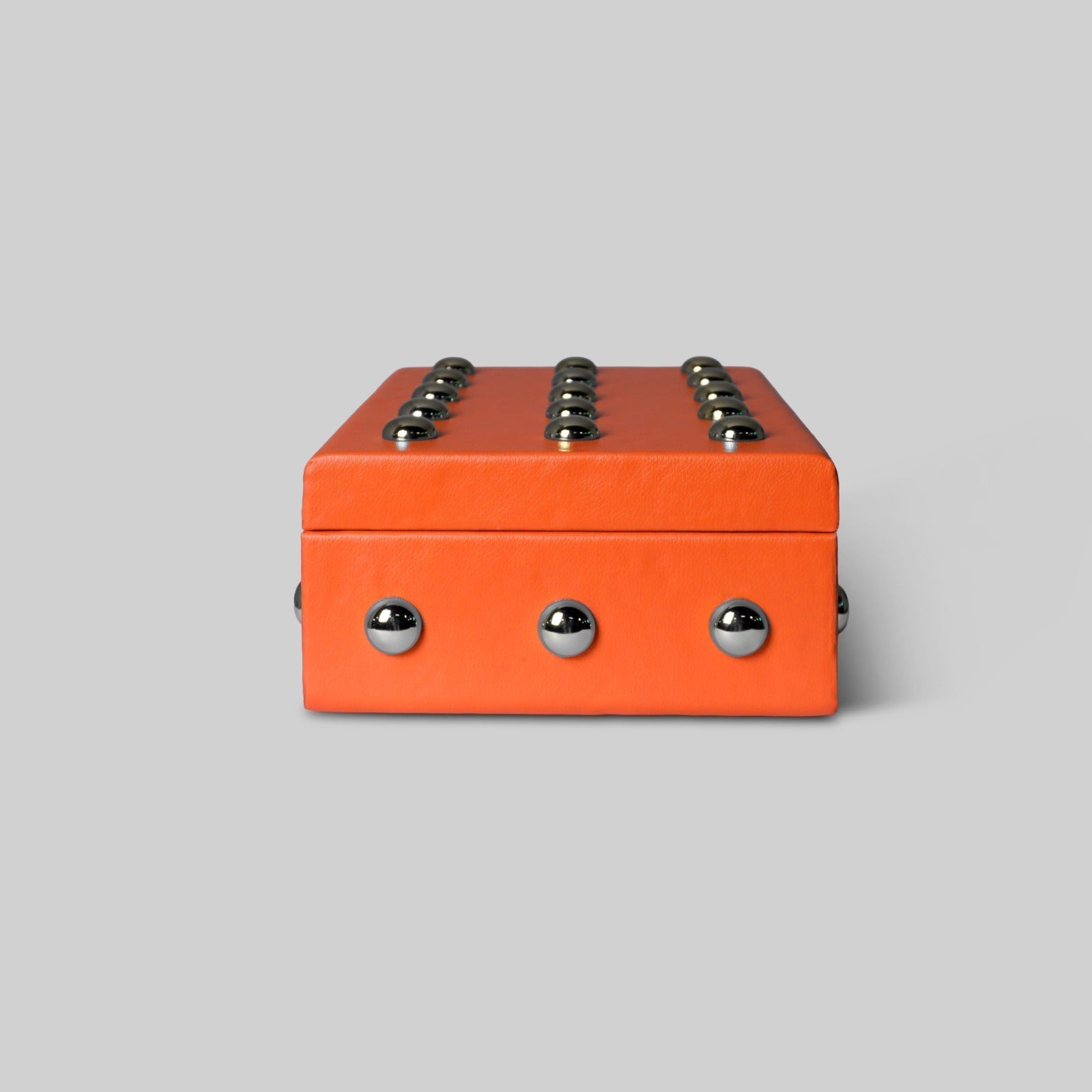 Amber leather box close up warm tone finish India - The Mage Home