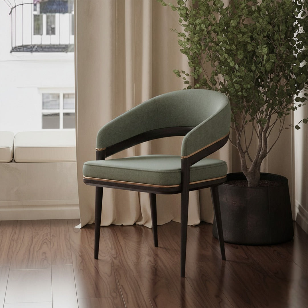 Thé Noir Royale Armchair