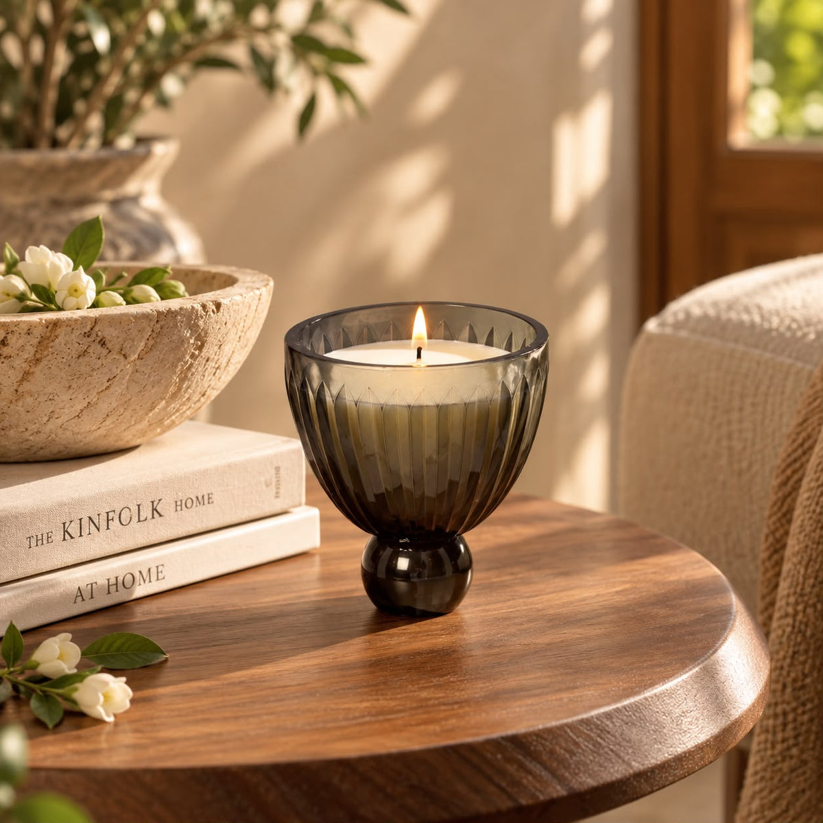 Smoky Vase Candle - Oudh