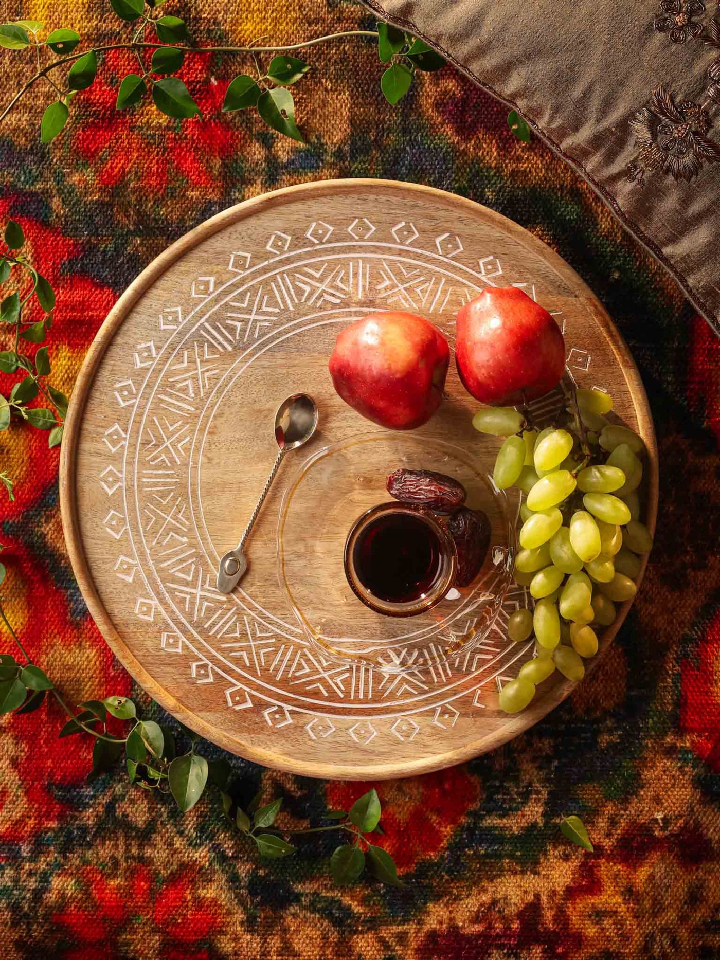 Wood Carved Revolving Tray White