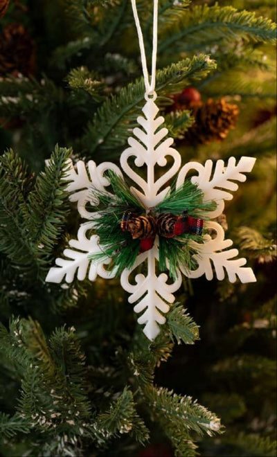 White Snowflake Hanging Ornament with Pinecones & Greenery_CC89