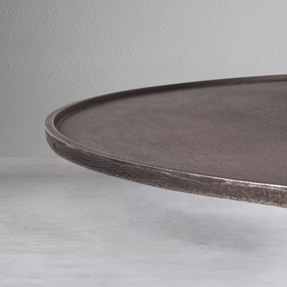 aileron-sculptural-table_4_dw.jpg