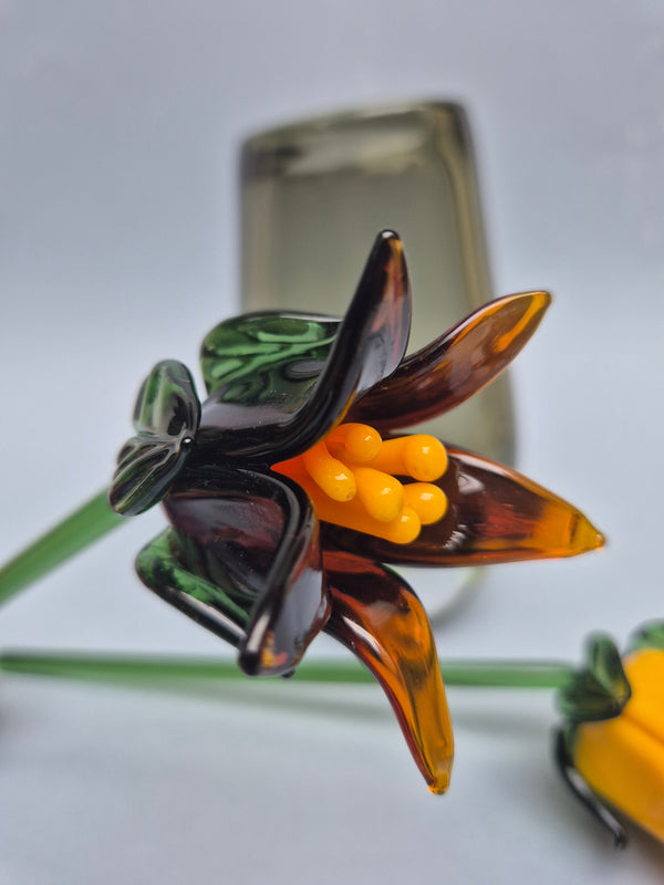 Tinsel Lily Glass Flower Stem - Amber