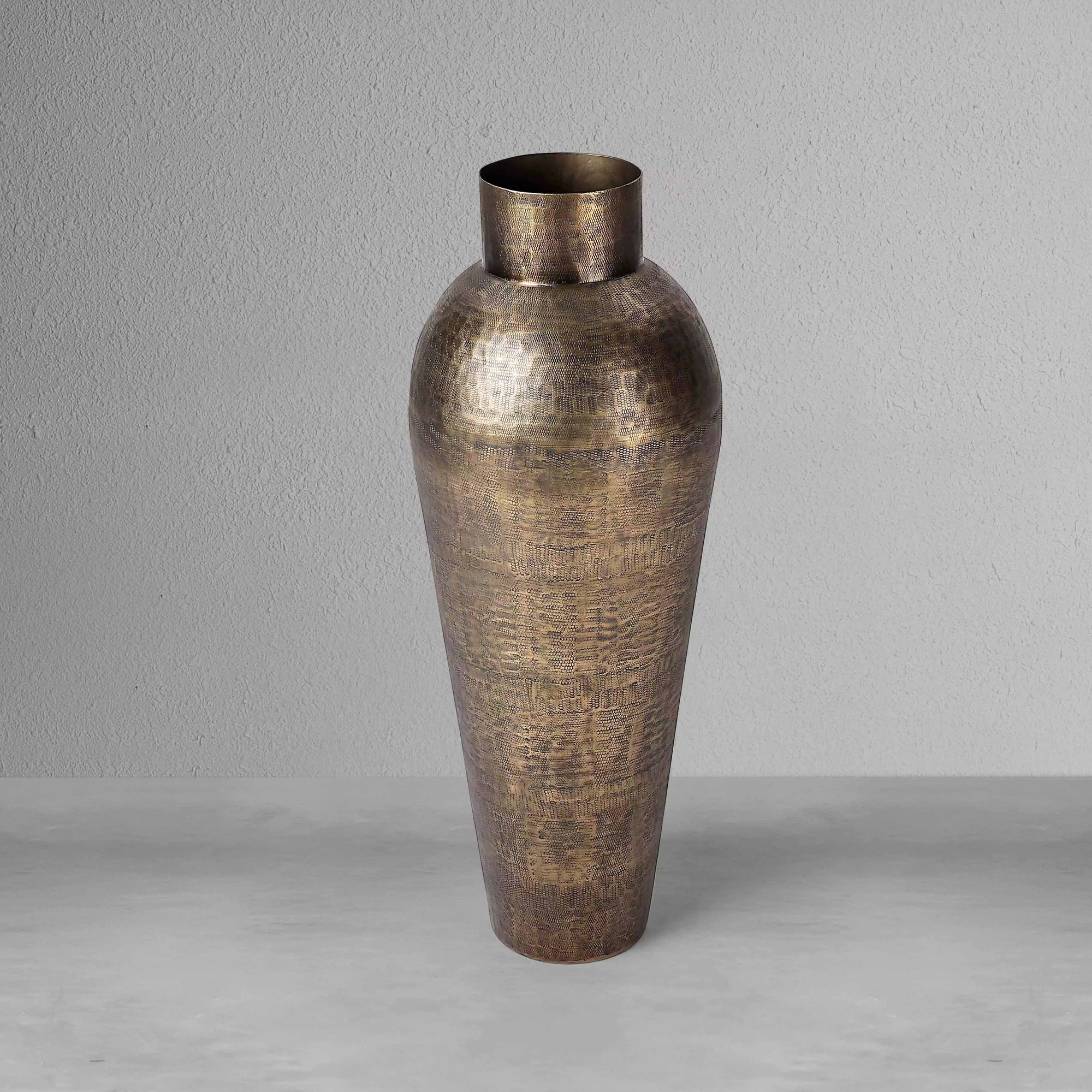 amphora-round-floor-vase-large_4_dw.jpg